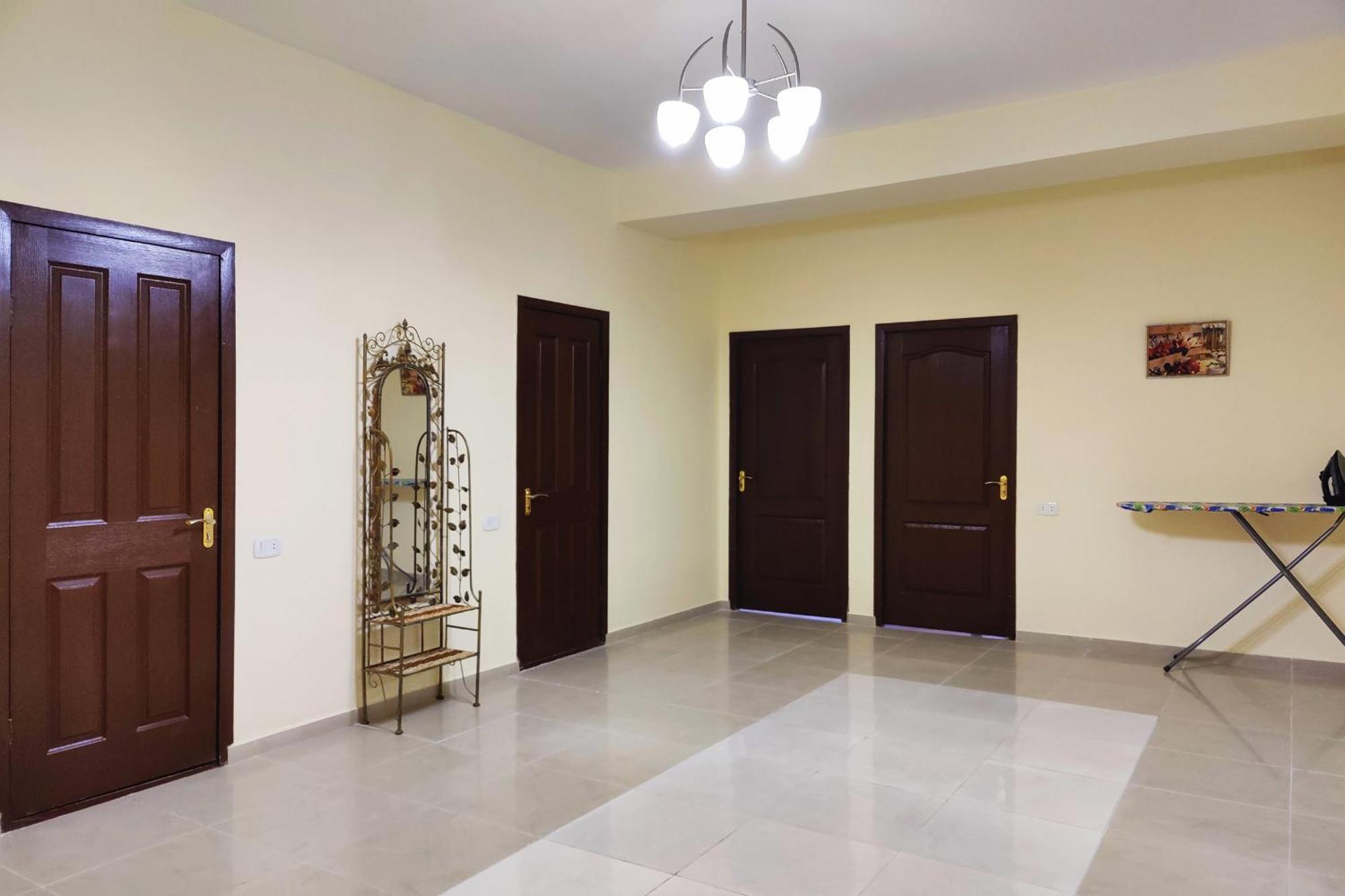 3 Bedroom Apartment In Homey Residence 예레반 외부 사진