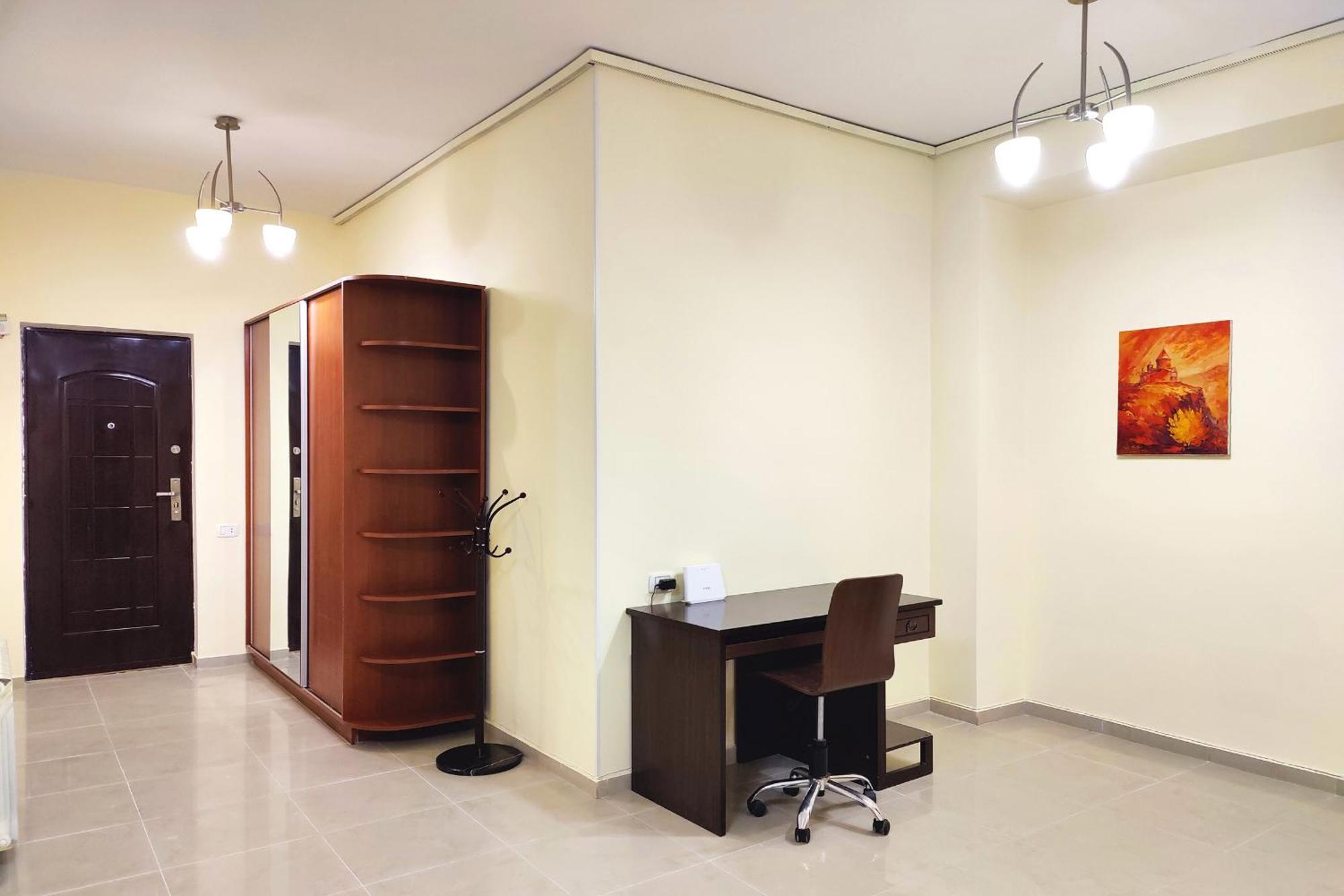 3 Bedroom Apartment In Homey Residence 예레반 외부 사진